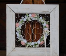Celoroční dekorace...romantický věneček v dřevěném rámečku